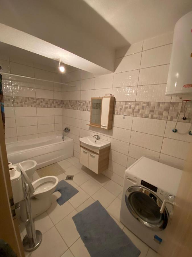Violin 2 Bedroom Apartment Downtown Prizren Bagian luar foto