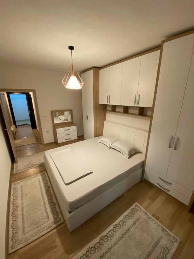 Violin 2 Bedroom Apartment Downtown Prizren Bagian luar foto