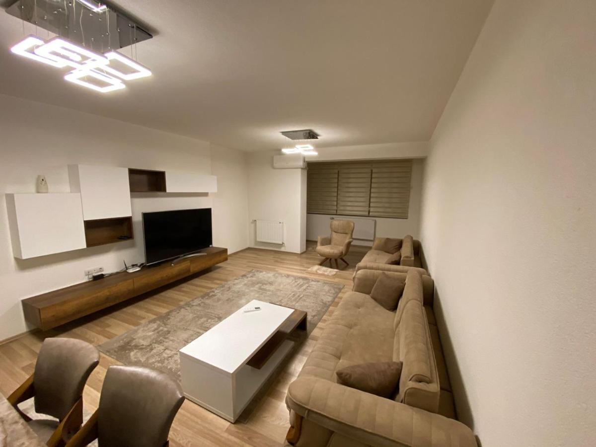 Violin 2 Bedroom Apartment Downtown Prizren Bagian luar foto
