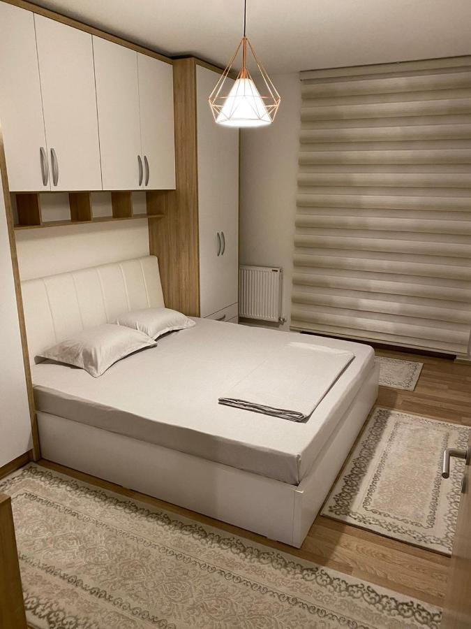 Violin 2 Bedroom Apartment Downtown Prizren Bagian luar foto