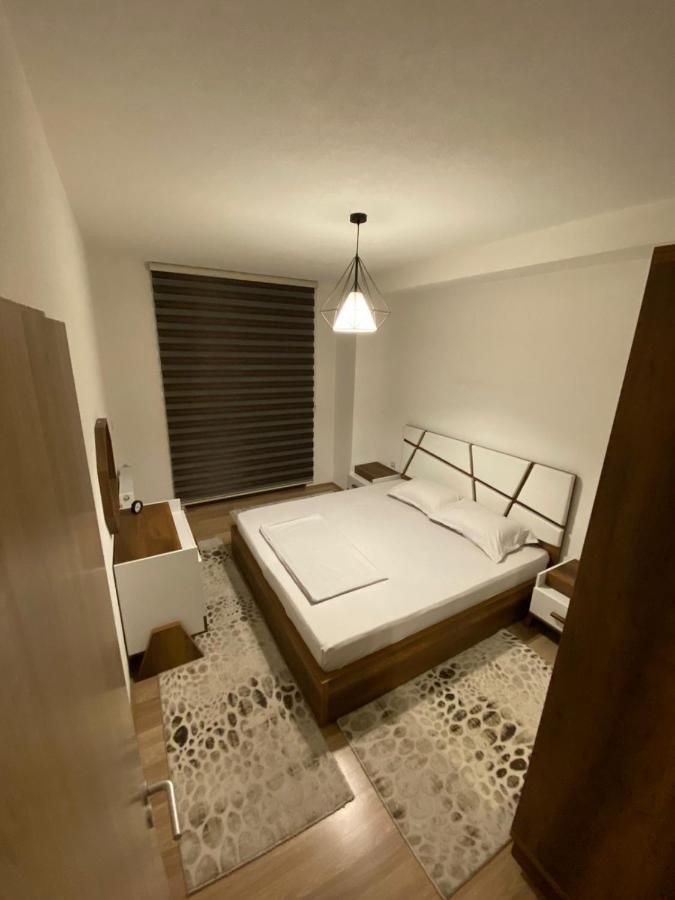 Violin 2 Bedroom Apartment Downtown Prizren Bagian luar foto