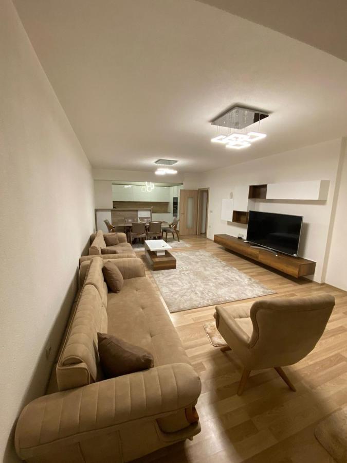 Violin 2 Bedroom Apartment Downtown Prizren Bagian luar foto